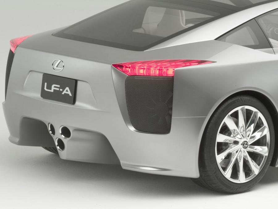  Lexus LF-A Concept 2005 года  (фото 11 из 36)
